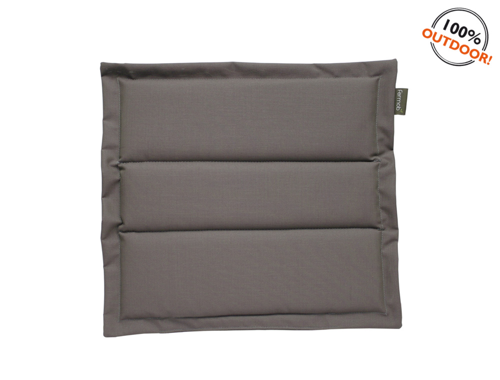 The Basics outdoor cushion for Luxembourg seats – Taupe